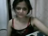 Hot Indian Teen Showing Her Tits On The Webcam