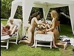 Cindy Carrera Perversion Pur Garden Party (1995) 