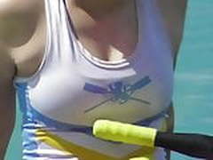 HOT SEXY FEMALE ROWERS SHOW PLENTY OF CLEAVAGE