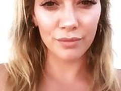 Hilary Duff big cleavage selfie