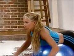 Anna Kournikova Hot Tennis Teaser