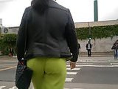 SDRUWS2 - YELLOW SEE THROUGH PANTS ON THE STREET