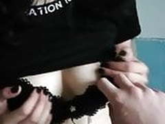 aninasnap flashing in abondoned building HD | xvideosearch.com