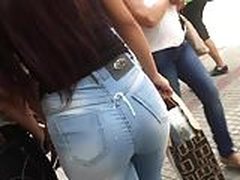 Cum on Ass Moreninha de Jeans 2