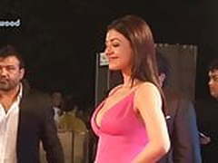 Kajal Aggarwal in Beautiful Sex Pink dress at Filmfar Awards