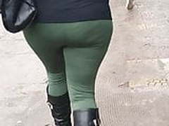 SDRUWS2 - BRAZILIAN BBW PANTYLINE IN SPANDEX PANTS 