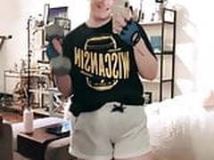 Pumpin The Guns Online | xvideosearch.com