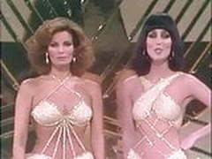 Cher & Raquel Welch - Im a Woman