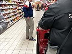 Les zizi contre Attaque Online | xvideosearch.com