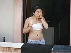 Neighbor in bra and shorts Full Video | xvideosearch.com